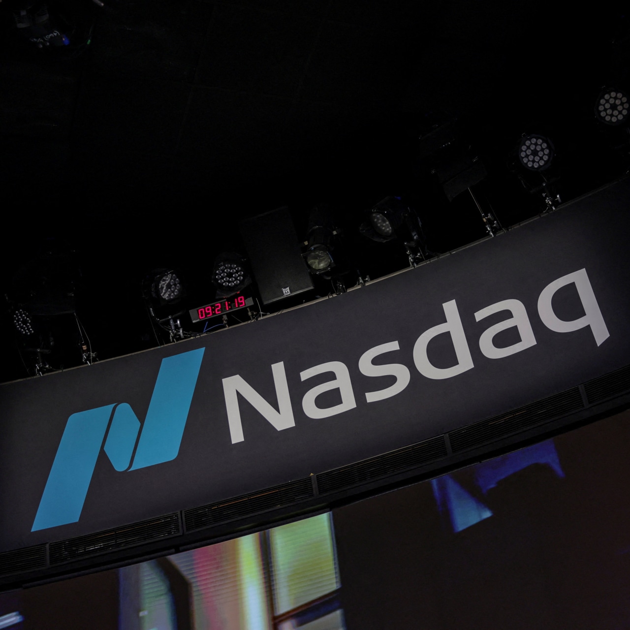Nasdaq và Kraken hợp tác để phân phối cổ phiếu được token hóa, hoạt động 24/7.