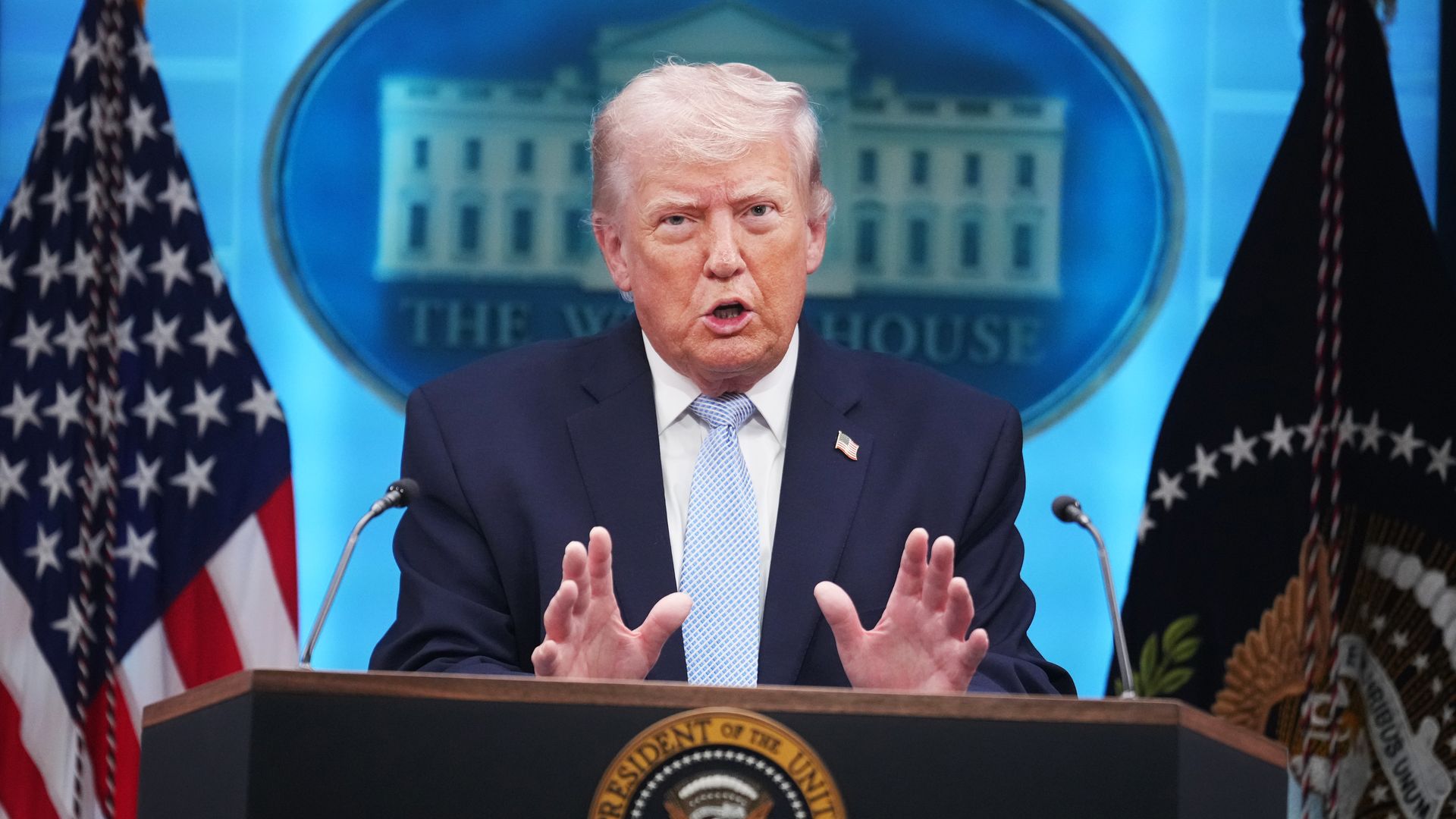 Mỹ và Iran đồng ý lệnh ngừng bắn kéo dài hai tuần